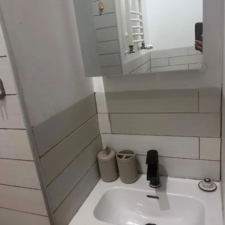 Prochnika 49 *