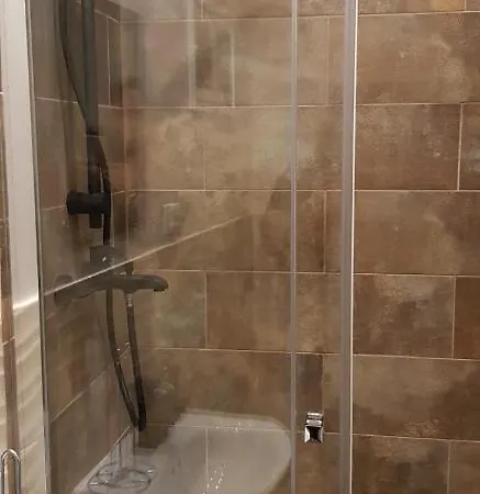 Prochnika 49 ホームステイ