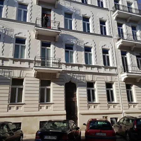 Prochnika 49 *