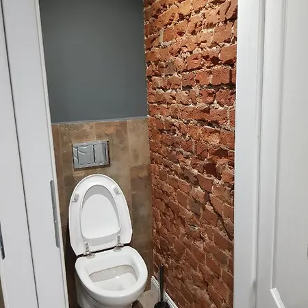 Prochnika 49 ホームステイ *